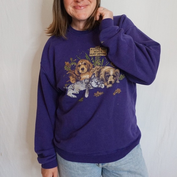 Jerzees vintage crewneck size unisex large with sweet puppies on it - Picture 5 of 8